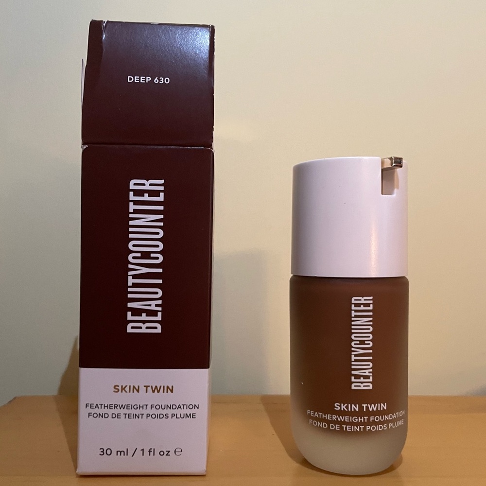 Beautycounter Skin Twin Featherweight Foundation